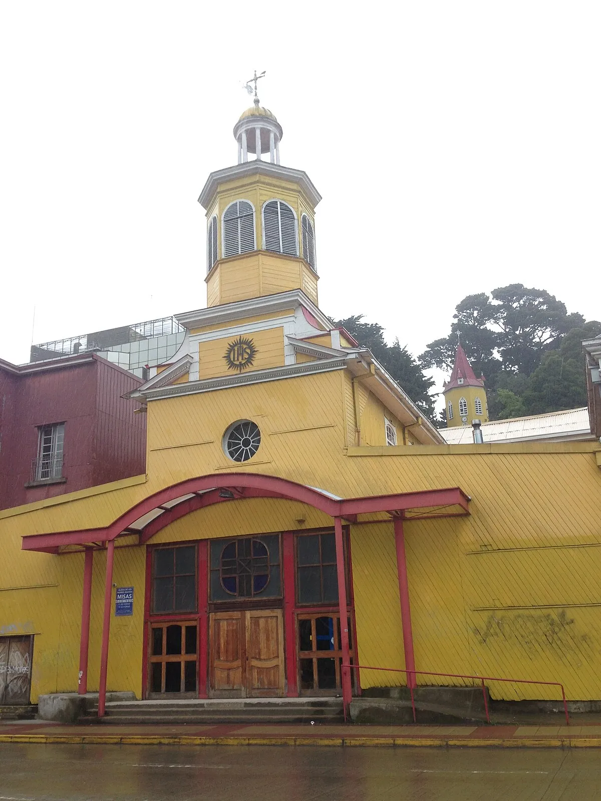 Iglesia de los Padres Jesuitas (Puerto Montt)