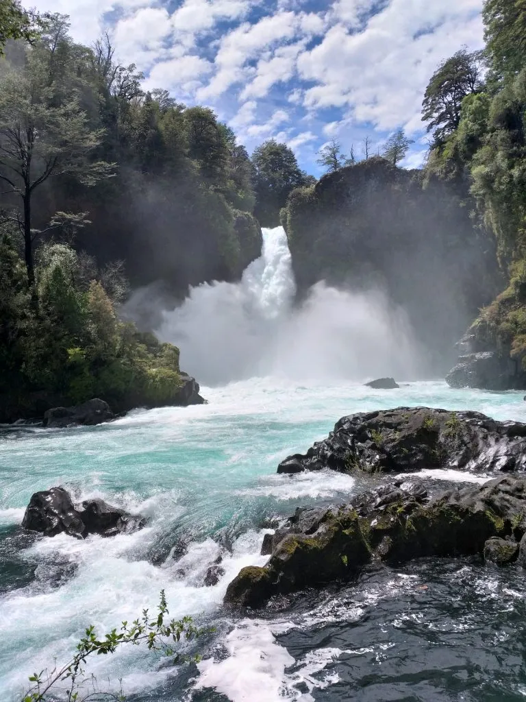 Tour a Huilo Huilo desde Pucón, Villarrica o Lican Ray