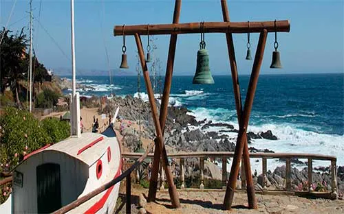 Isla Negra & Pomaire Cultural Tour
