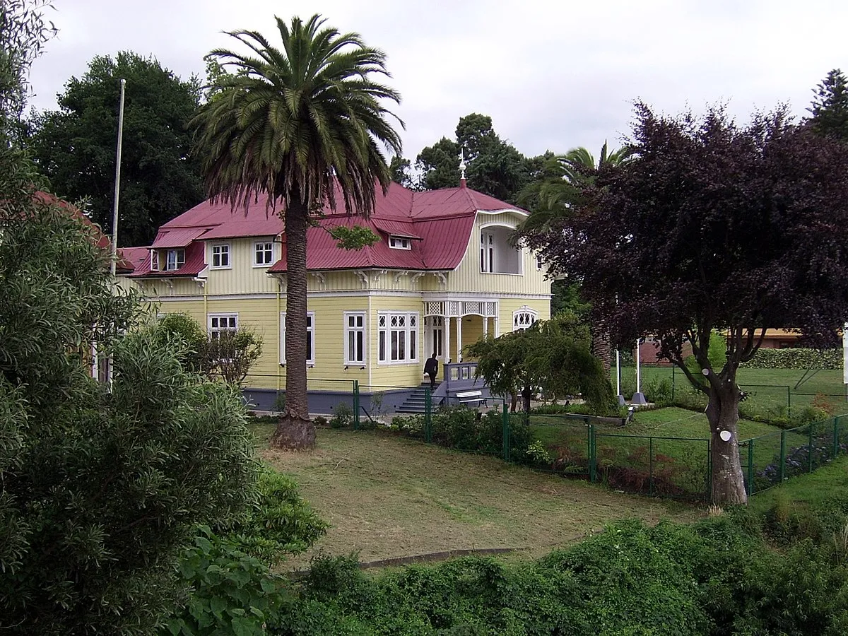 Casas y Parque Prochelle