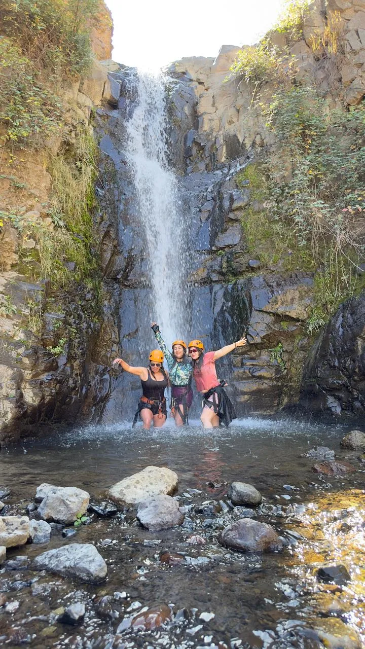 Canyoning en Cajón del Maipo – Cascadas, rappel y aventura cerca de Santiago - 3
