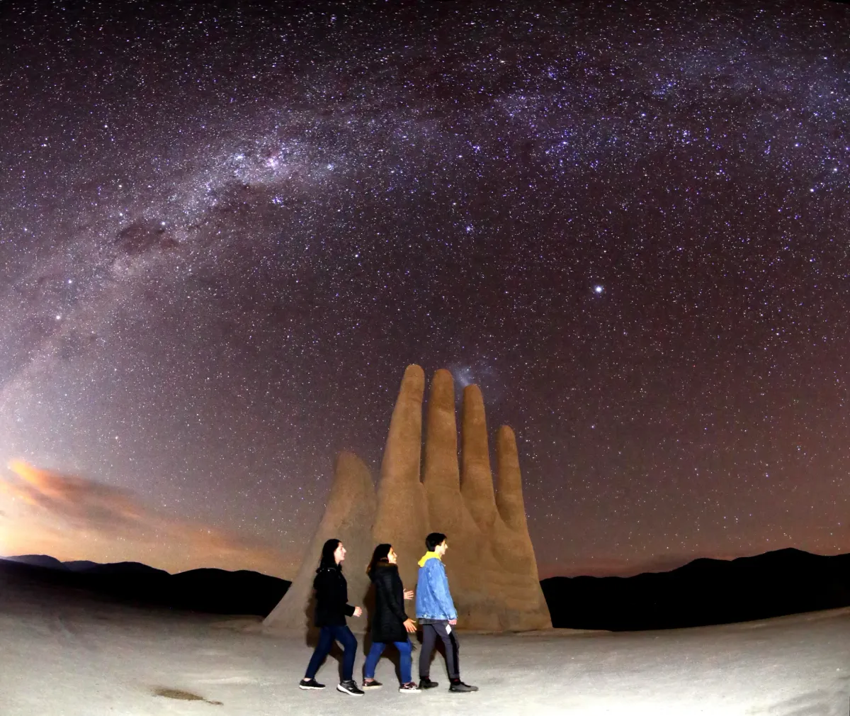 Tour Platinum – Mirador Caleta El Cobre y Mano del Desierto