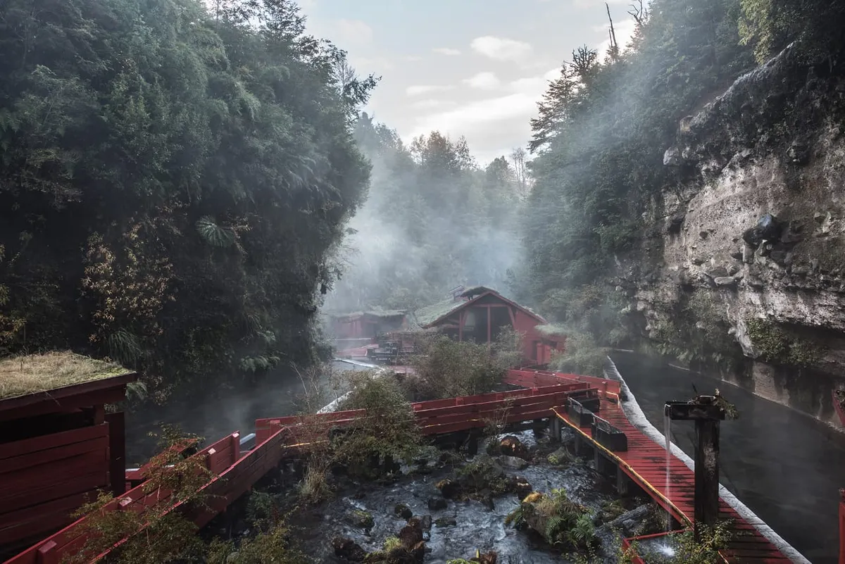 Geometric Hotsprings